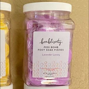 New 💜Lavender foot soaks bombs in bulk professional size package